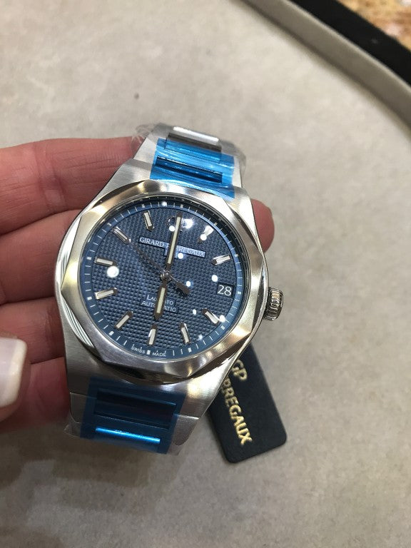 Girard Perregaux Laureato Blue Dial 42mm