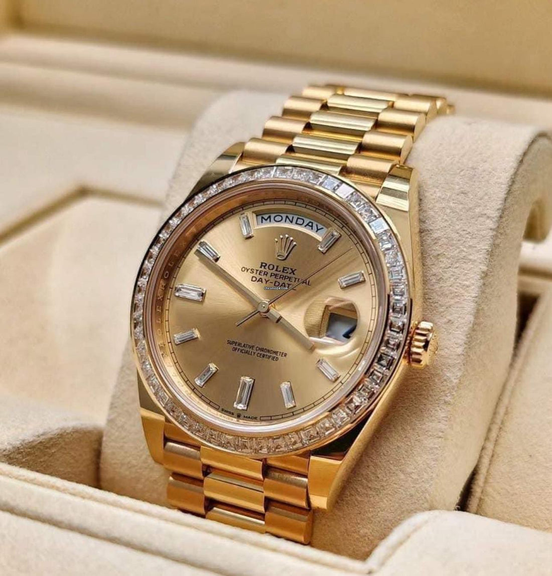 Rolex Day-Date 40 NEW 2024 Day-Date 40 CHAMPAGNE BAGUETTE DIAL BAGUETTE BEZEL 228398TBR